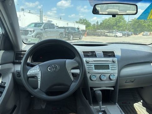 Used 2007 Toyota Camry LE FWD image 19