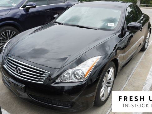 Used 2010 INFINITI G37 Convertible w/ Premium Pkg RWD image 1