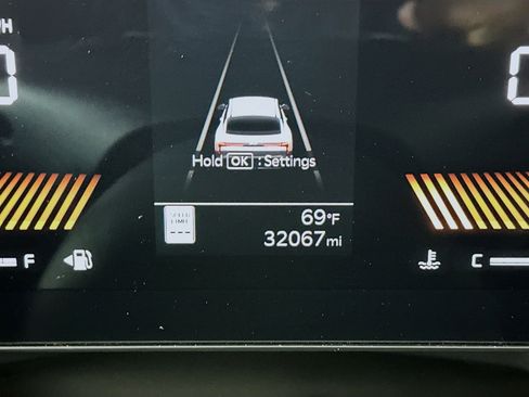 Used 2025 Kia K4 LXS image 19