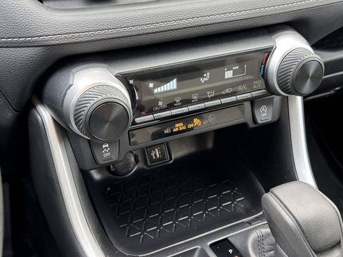 Used 2024 Toyota RAV4 LE image 25