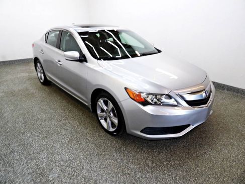 Used 2015 Acura ILX FWD image 3