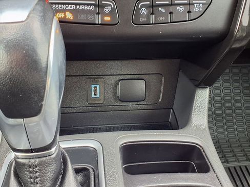 Used 2018 Ford Escape Titanium w/ Ford Safe & Smart Package image 15