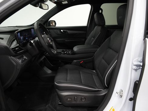 New 2026 Buick Enclave Sport Touring w/ LPO, Floor Liner Package image 27