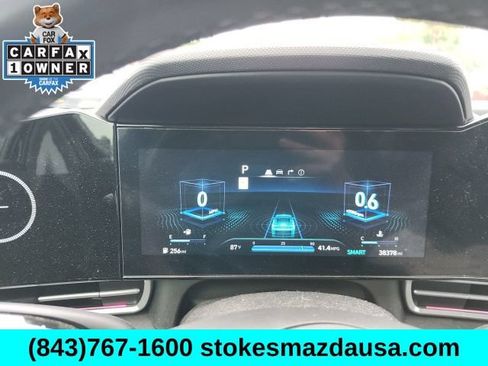 Used 2024 Hyundai Elantra Limited FWD image 2