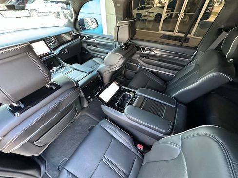 Used 2024 Jeep Grand Wagoneer Series II w/ Quick Order Packagew 28T AWD/4WD image 29