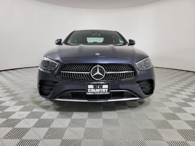 Used 2023 Mercedes-Benz E 350 4MATIC Sedan image 3