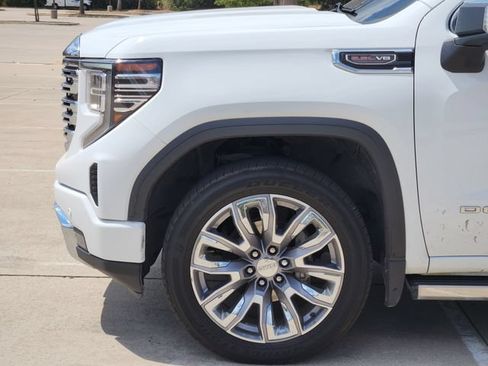 Used 2023 GMC Sierra 1500 Denali AWD/4WD image 12