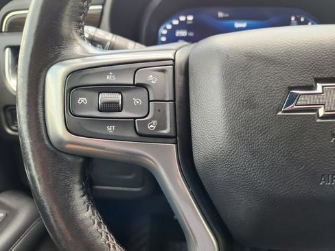 Used 2022 Chevrolet Tahoe Z71 w/ Luxury Package AWD/4WD image 29