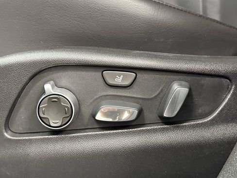 Used 2019 Cadillac XT4 Premium Luxury image 25