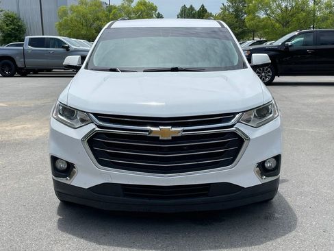 Used 2019 Chevrolet Traverse LT FWD image 2