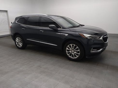 Used 2019 Buick Enclave Essence image 11
