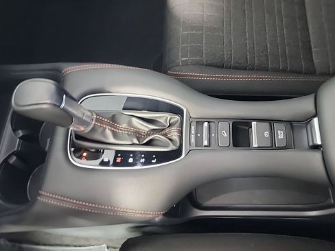 Certified 2024 Honda HR-V Sport image 31