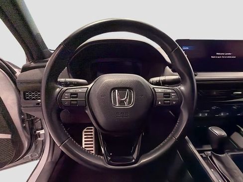 Used 2023 Honda Accord Sport image 9