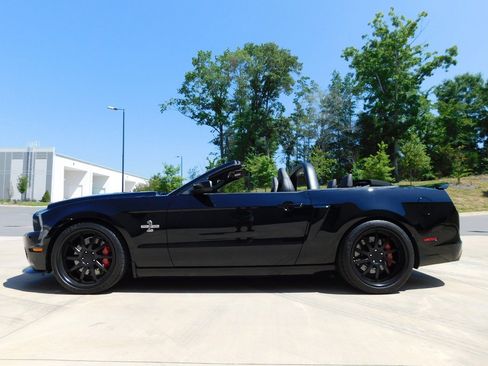 Used 2014 Ford Mustang Shelby GT500 w/ Equipment Group 821A image 26