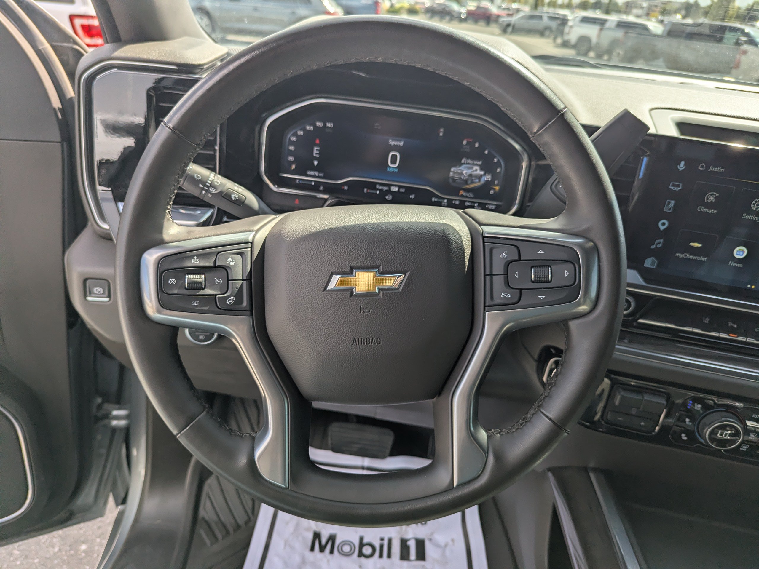 Used 2024 Chevrolet Silverado 3500 LTZ w/ LTZ Convenience Package AWD/4WD image 15
