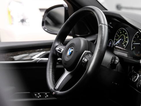 Used 2014 BMW X5 xDrive35d AWD/4WD image 16