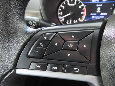Used 2025 Nissan Altima 2.5 SV FWD image 22