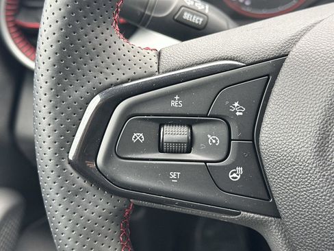 Certified 2024 Chevrolet Trax RS w/ Sunroof Package image 21