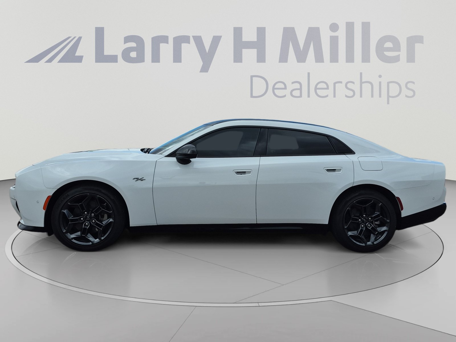 Used 2026 Dodge Charger R/T AWD/4WD image 2