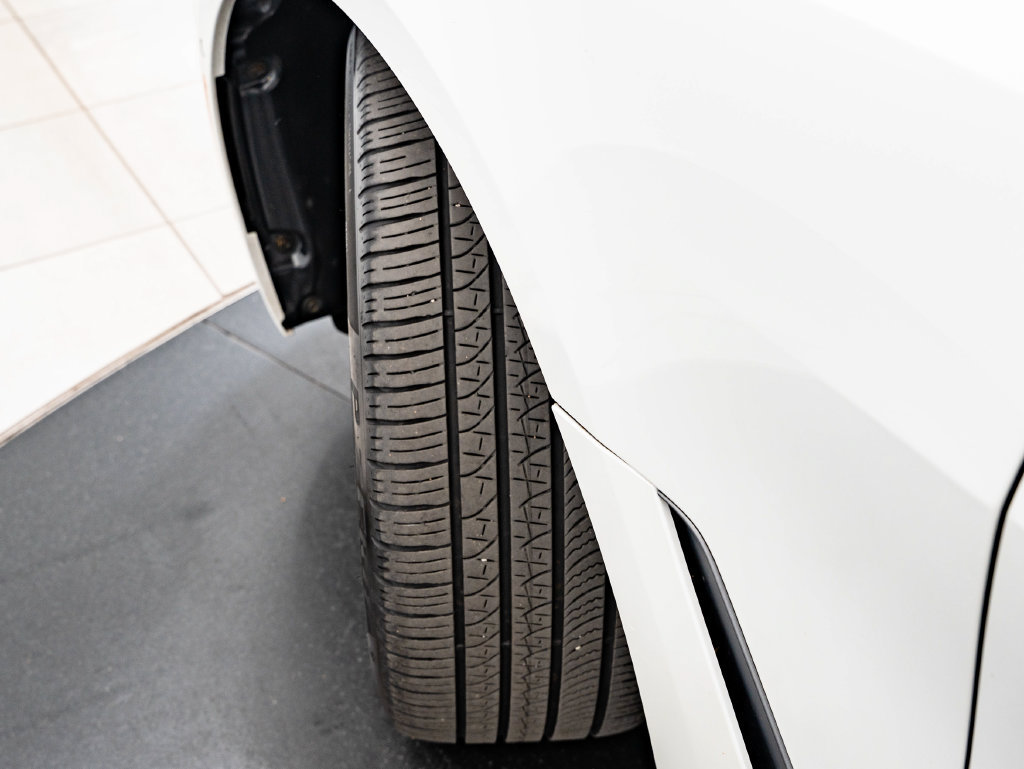 Used 2023 BMW i4 eDrive35 w/ Premium Package RWD image 47