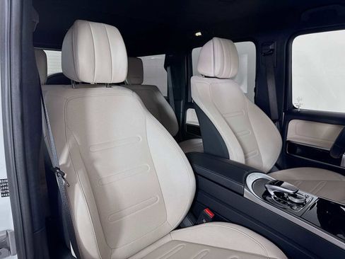 Used 2024 Mercedes-Benz G 550 image 28