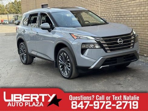 Used 2025 Nissan Rogue SL w/ Tech Package image 1