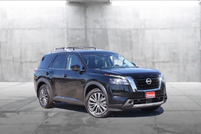 Certified 2025 Nissan Pathfinder SL w/ SL Premium Package FWD image 2