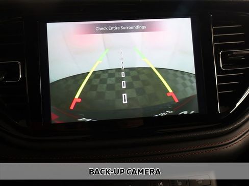 Used 2025 Dodge Durango GT AWD/4WD image 7