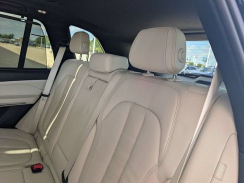 Used 2019 BMW X5 xDrive40i w/ M Sport Package AWD/4WD image 28