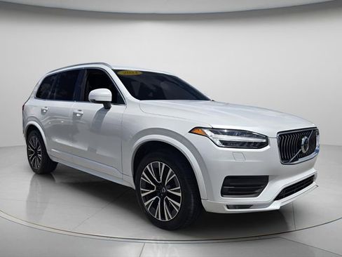 Used 2021 Volvo XC90 T5 Momentum w/ Protection Package Premier FWD image 9