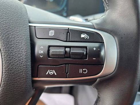 Used 2025 Kia Sportage X-Line image 17