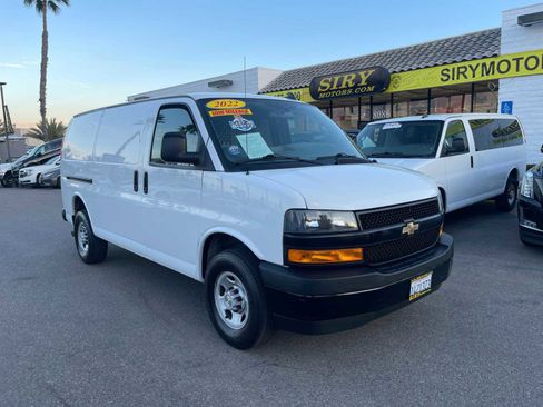 Used 2022 Chevrolet Express 3500 w/ Driver Convenience Package image 1