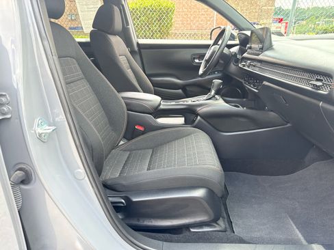 Used 2024 Honda HR-V Sport image 31