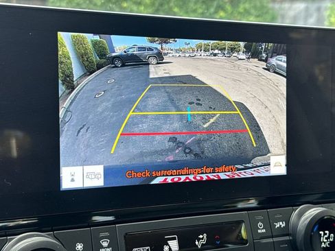 Certified 2025 Toyota Grand Highlander AWD Hybrid image 19