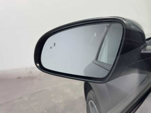Used 2021 Hyundai Kona Ultimate FWD image 11