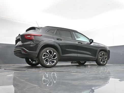 Certified 2026 Chevrolet Trax RS w/ Driver Confidence Package image 39