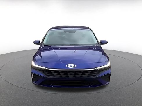 Used 2026 Hyundai Elantra Hybrid FWD image 7