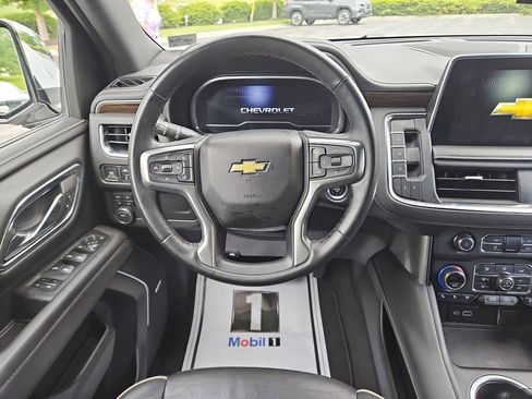 Used 2023 Chevrolet Suburban Premier AWD/4WD image 14