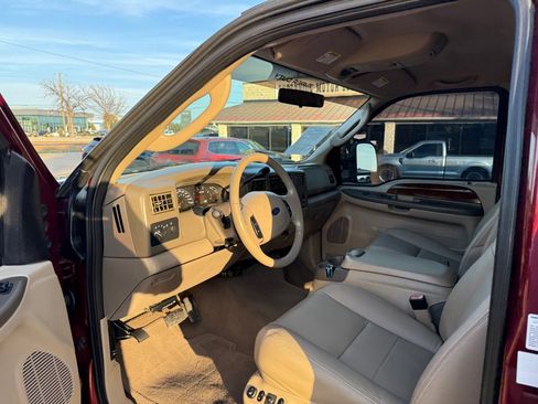 Used 2004 Ford F350 Lariat image 15