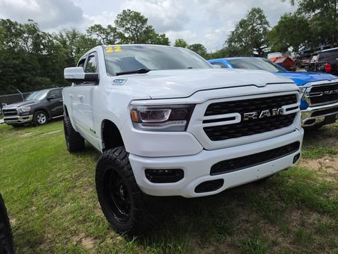 Used 2022 RAM 1500 Big Horn AWD/4WD image 2