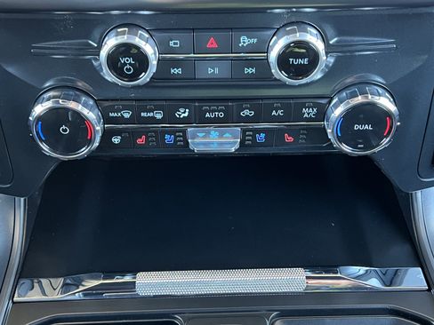 New 2025 Ford F150 Lariat w/ Equipment Group 501A Mid image 39