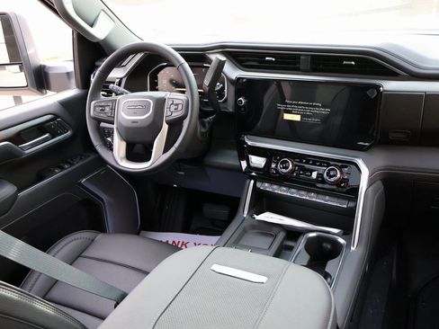 New 2026 GMC Sierra 3500 Denali w/ Denali Reserve Package image 12