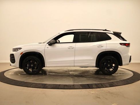 New 2026 Volkswagen Tiguan SE R-Line image 6