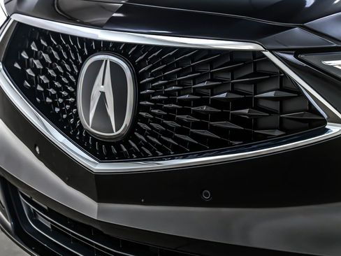 Used 2023 Acura MDX FWD w/ Technology Package image 12