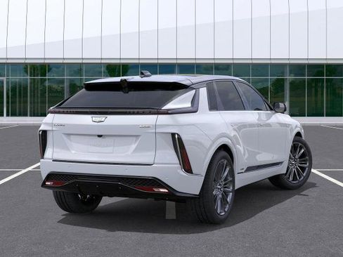 New 2026 Cadillac Lyriq V w/ LPO, Floor Liner Package image 28