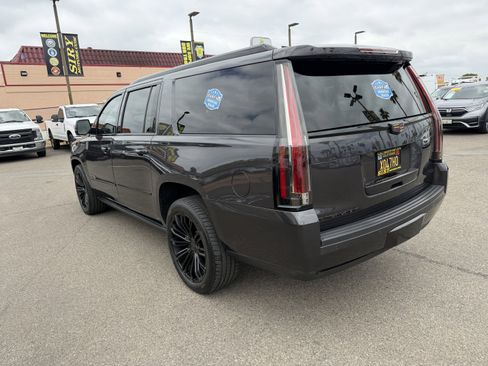 Used 2016 Cadillac Escalade ESV Premium AWD/4WD image 5