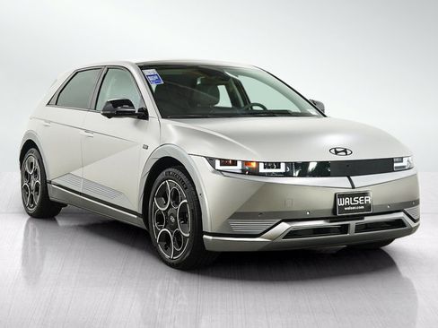 Certified 2024 Hyundai Ioniq 5 Limited AWD/4WD image 7