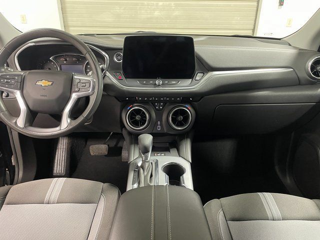 Used 2024 Chevrolet Blazer LT w/ Convenience Package AWD/4WD image 13