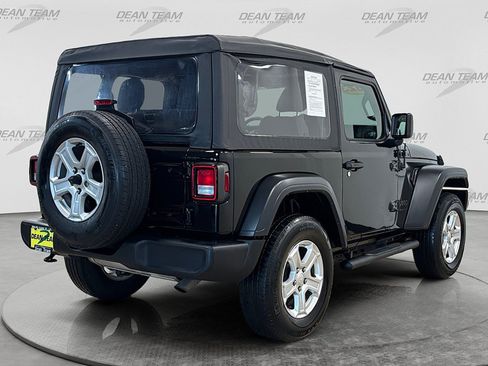 Used 2023 Jeep Wrangler Sport AWD/4WD image 4