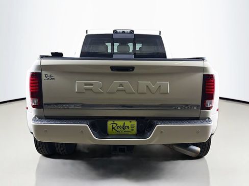 Used 2018 RAM 3500 Laramie Longhorn AWD/4WD image 7